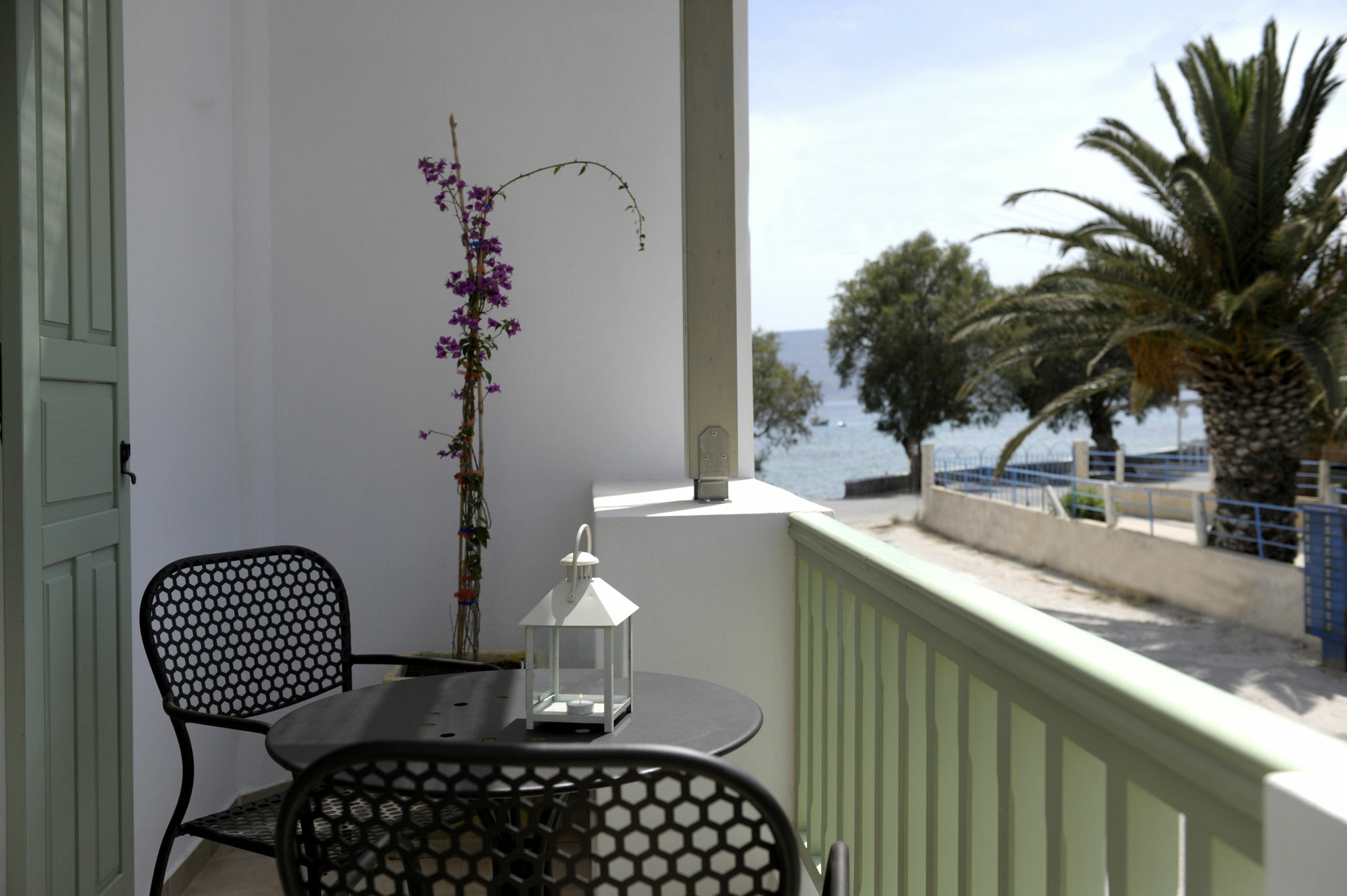 Almyris Hotel Adamantas  Luaran gambar