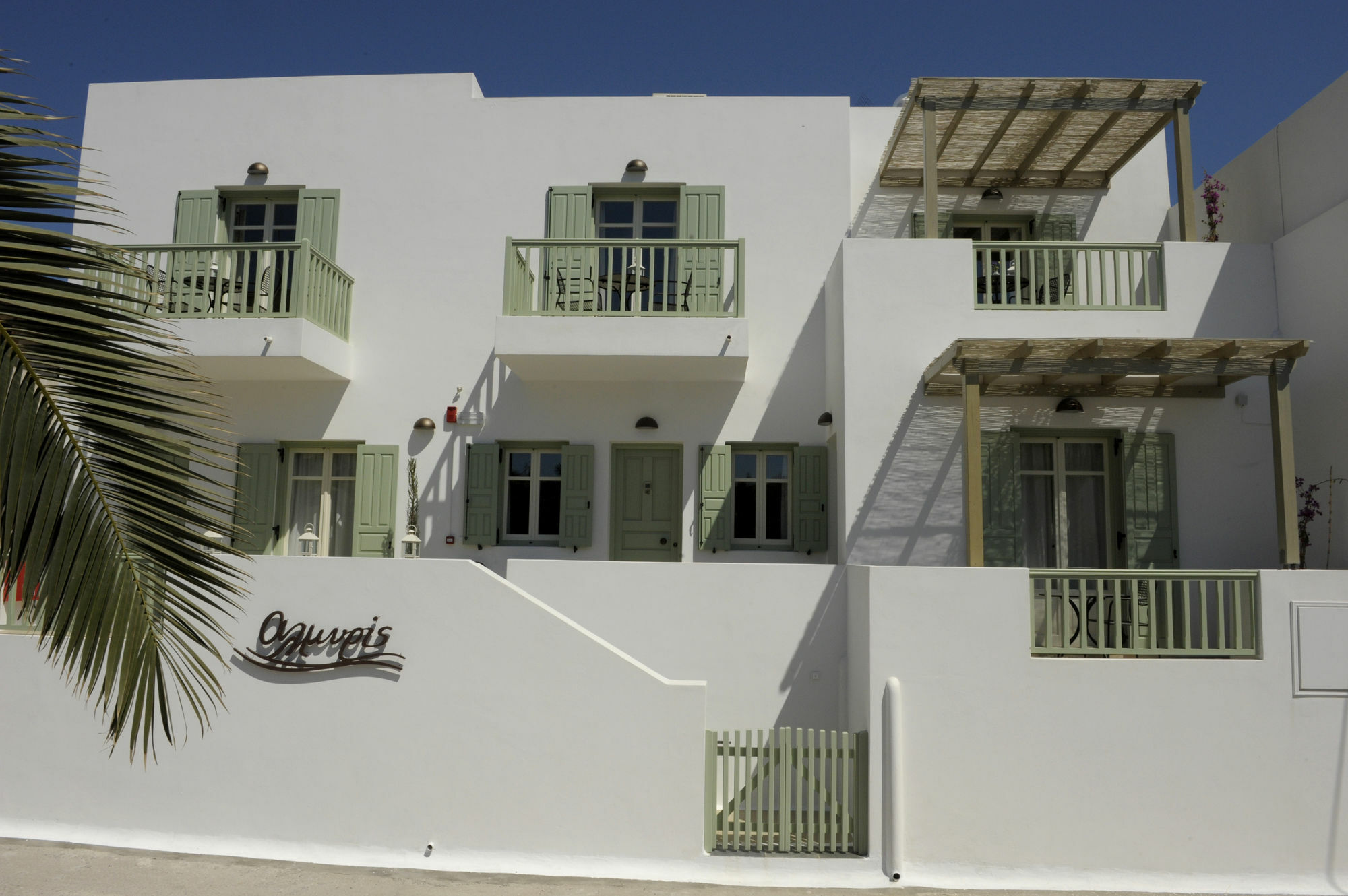 Almyris Hotel Adamantas  Luaran gambar