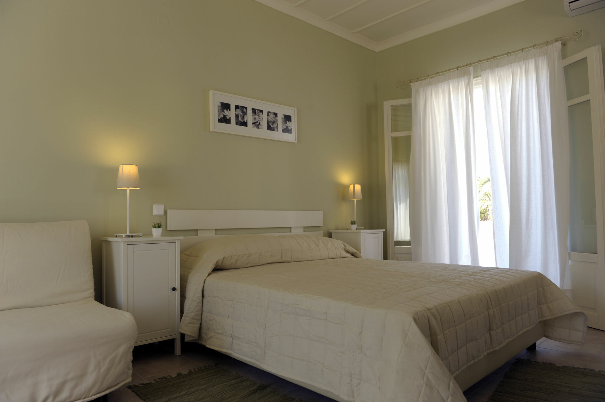 Almyris Hotel Adamantas  Luaran gambar