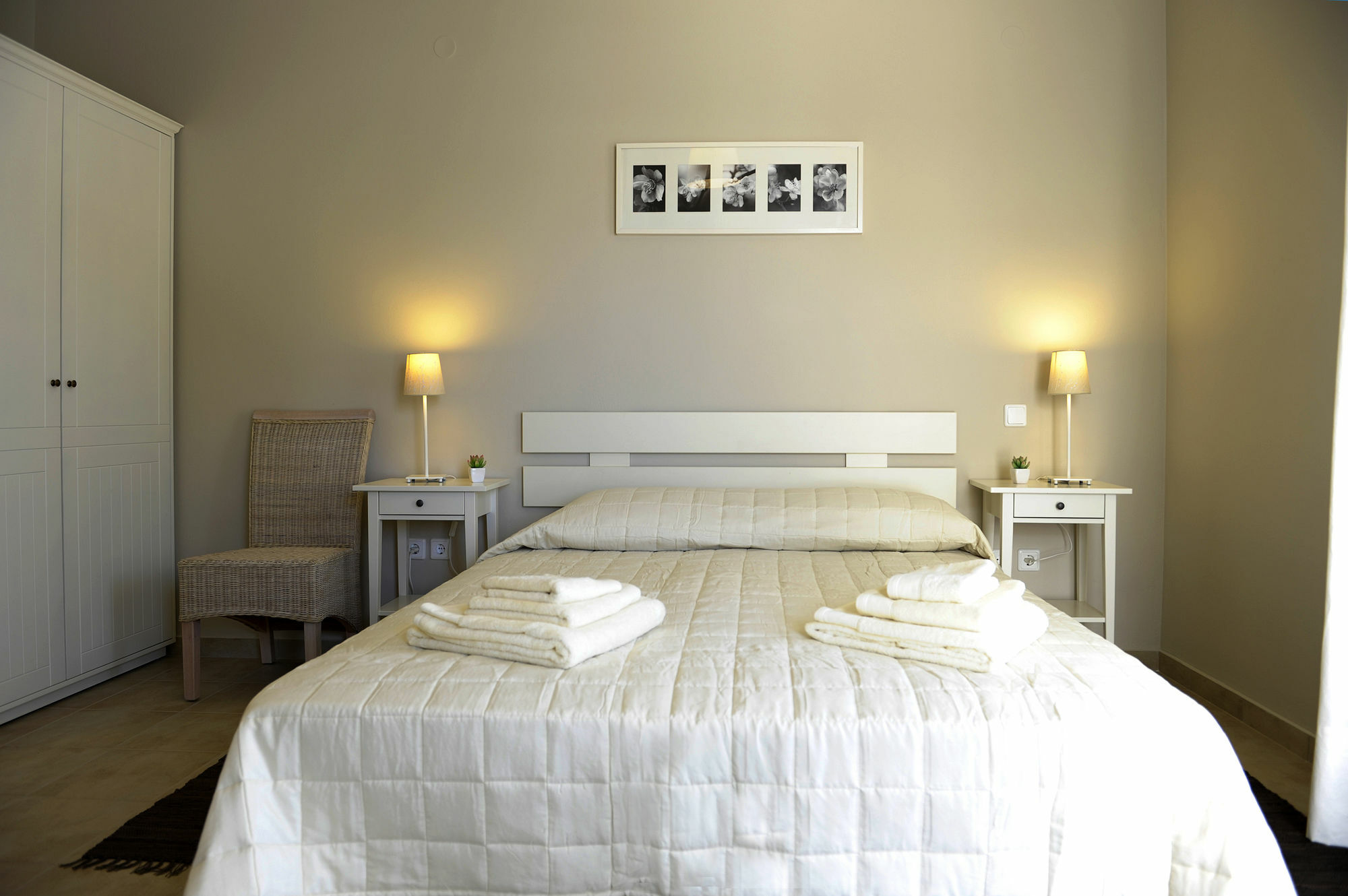 Almyris Hotel Adamantas  Luaran gambar